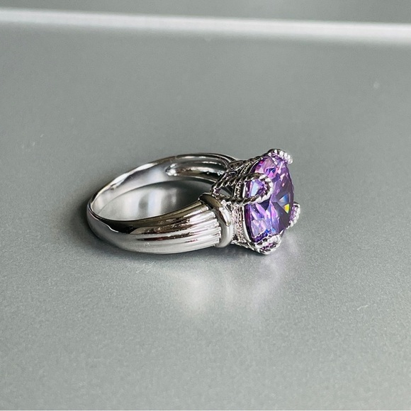 Lavender Cubic Zirconia Purple CZ Large Solitaire Cocktail Sterling Silv… - Picture 9 of 10